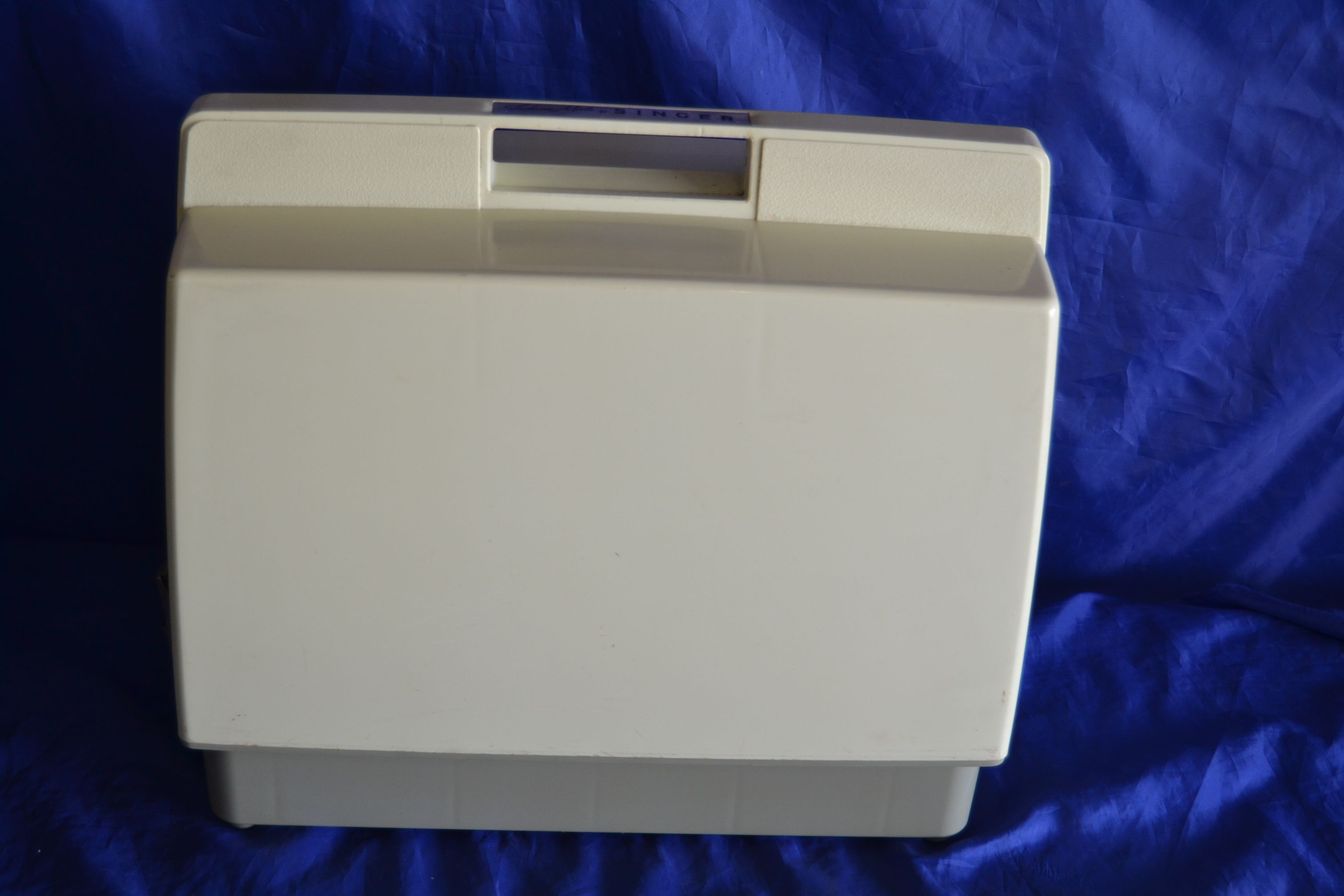 SINGER 252 FASHION MATE ZIGZAG & STRAIGHT STITCH SEWING MACHINE